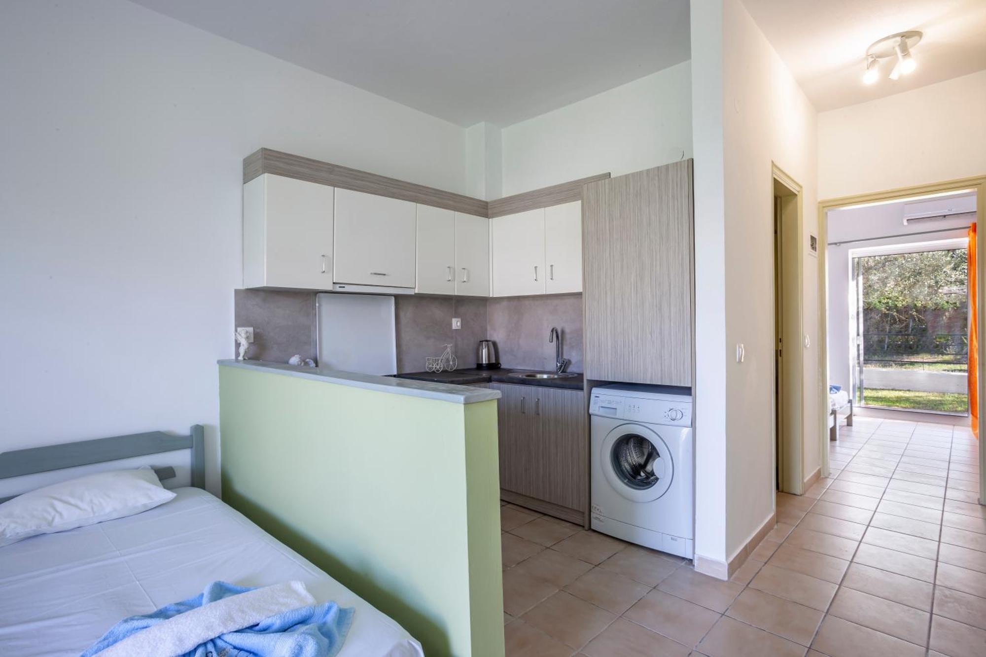 Akrotiri Apartment Pefkochori Exteriör bild